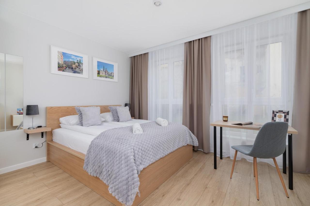 City Studio With Ac Czarnowiejska By Renters Cracovia Exterior foto