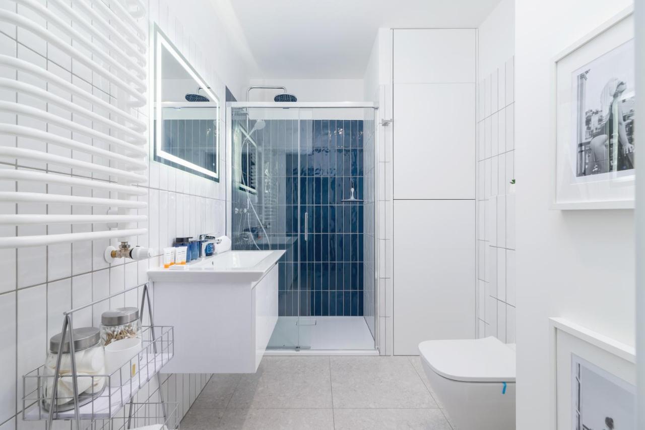 City Studio With Ac Czarnowiejska By Renters Cracovia Exterior foto