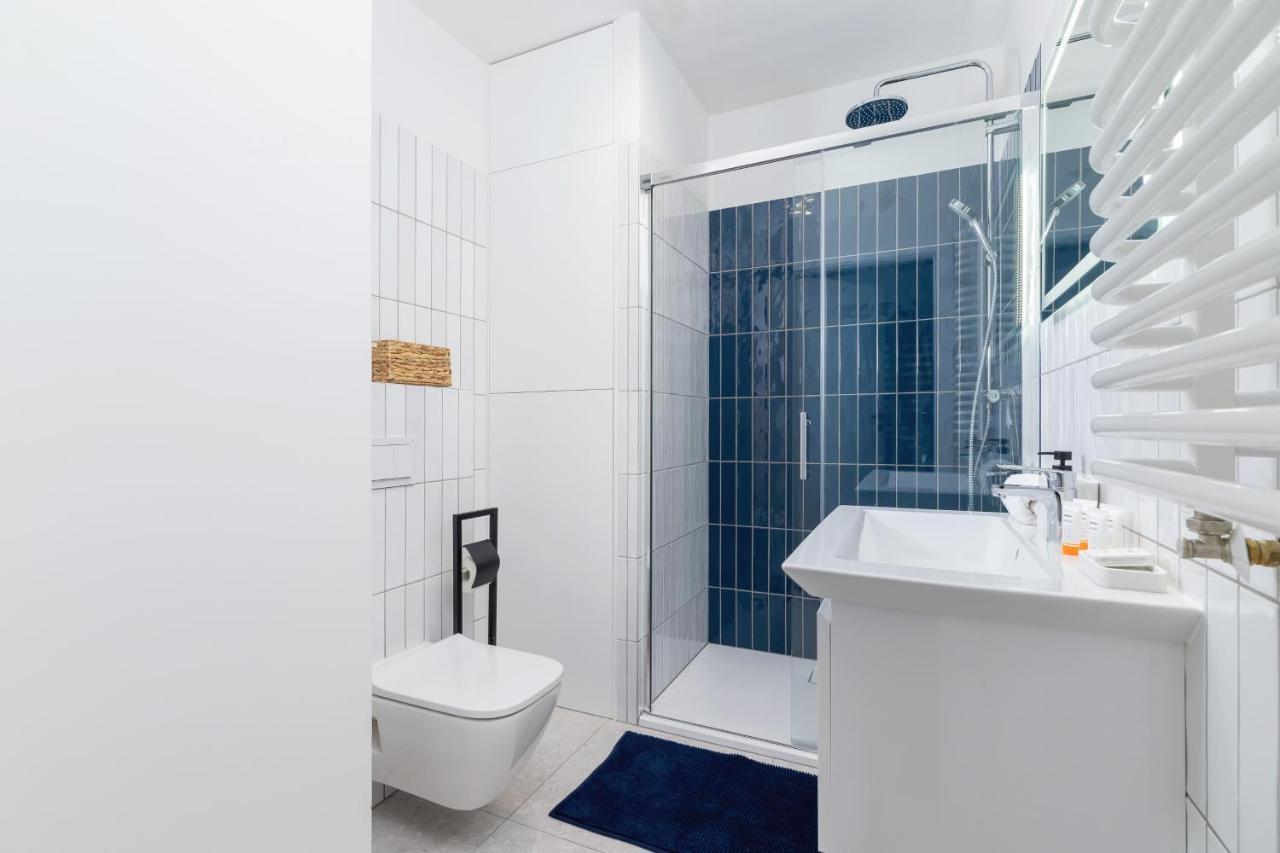 City Studio With Ac Czarnowiejska By Renters Cracovia Exterior foto